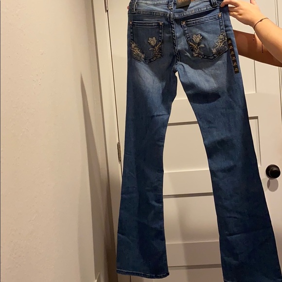 New with tag flare jeans - Picture 2 of 3